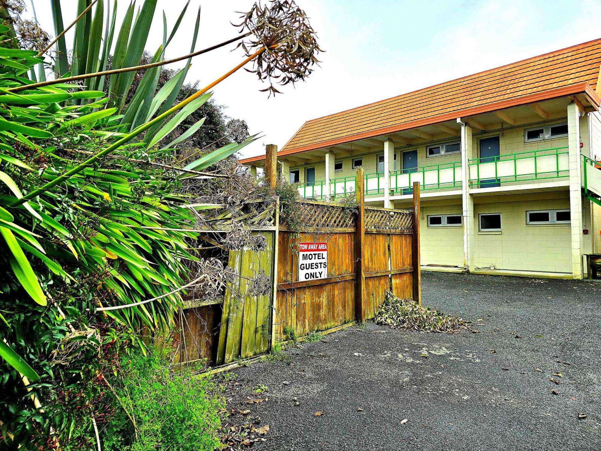 Putaruru Arms Motor Inn Dış mekan fotoğraf